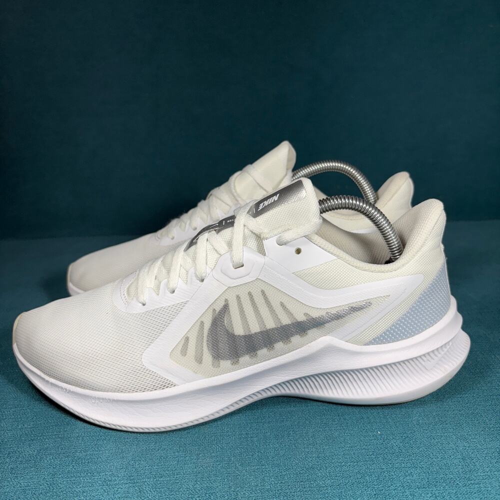 Nike Downshifter 10 Summit White Metallic Silver Womens Size 11